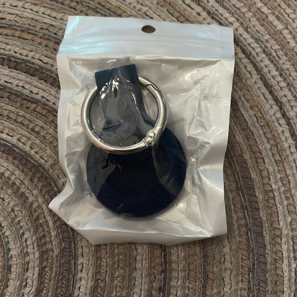 Air tag keychain